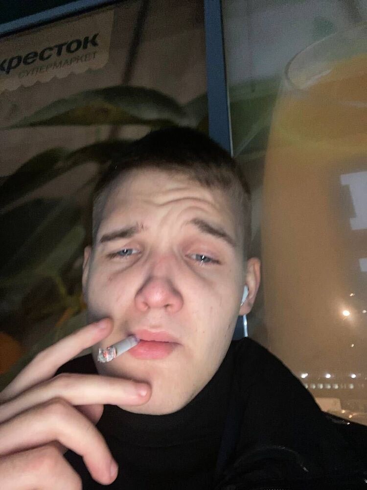  35292521  Ottanov, 22 ,    