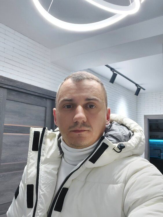  53610451  , 37 ,    