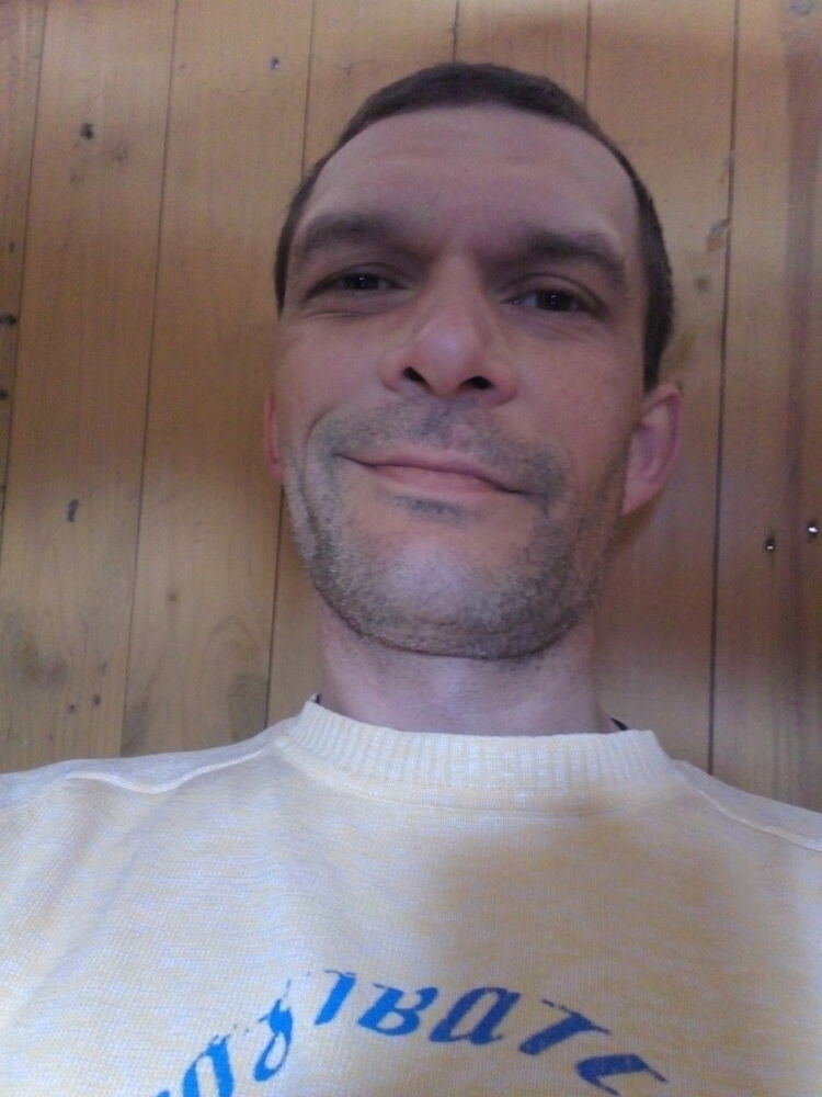  15321591  Eroman, 46 ,    
