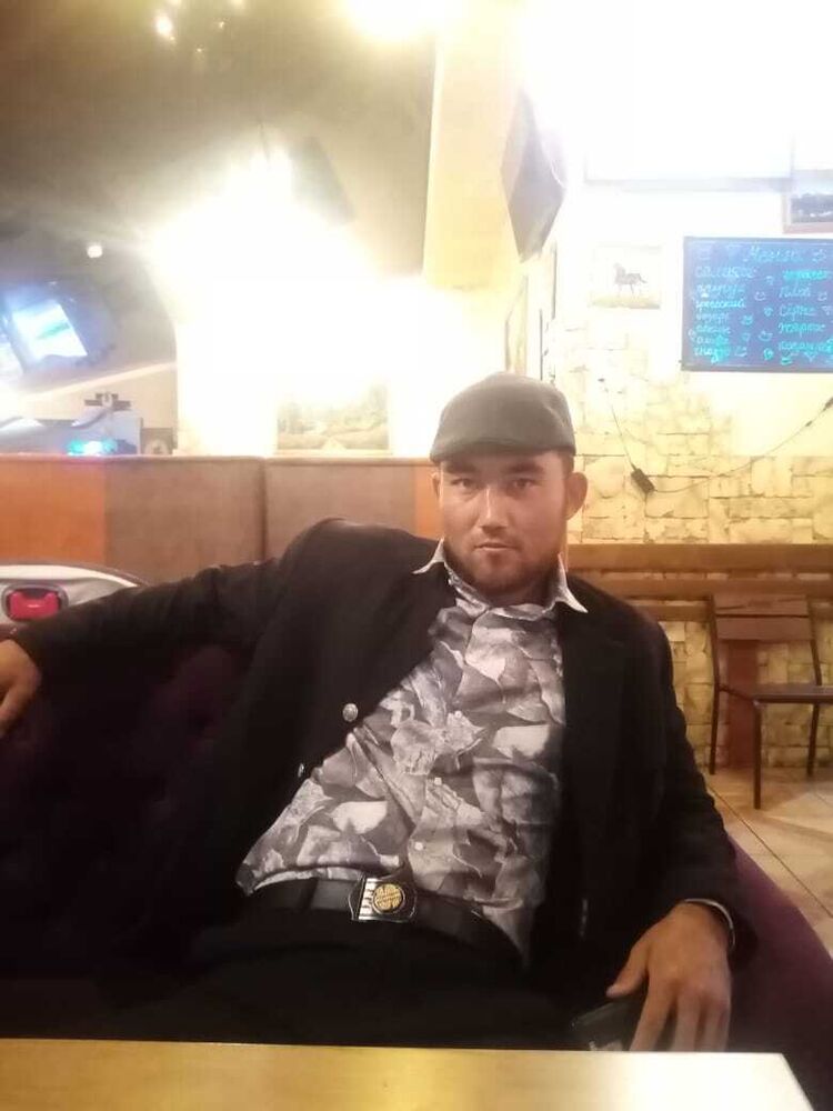  ,   Armani, 30 ,   ,   