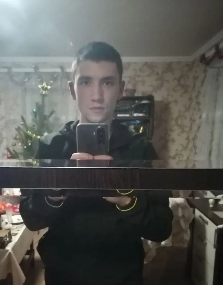  40895201  , 24 ,    