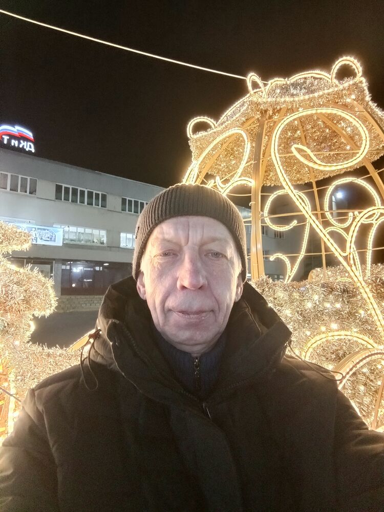  54258741  Mihail, 55 ,    