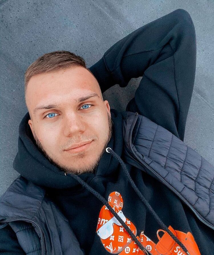  46899361  , 32 ,    
