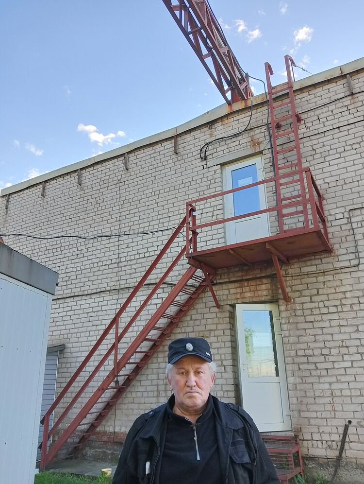  26876261  Sergej, 68 ,    