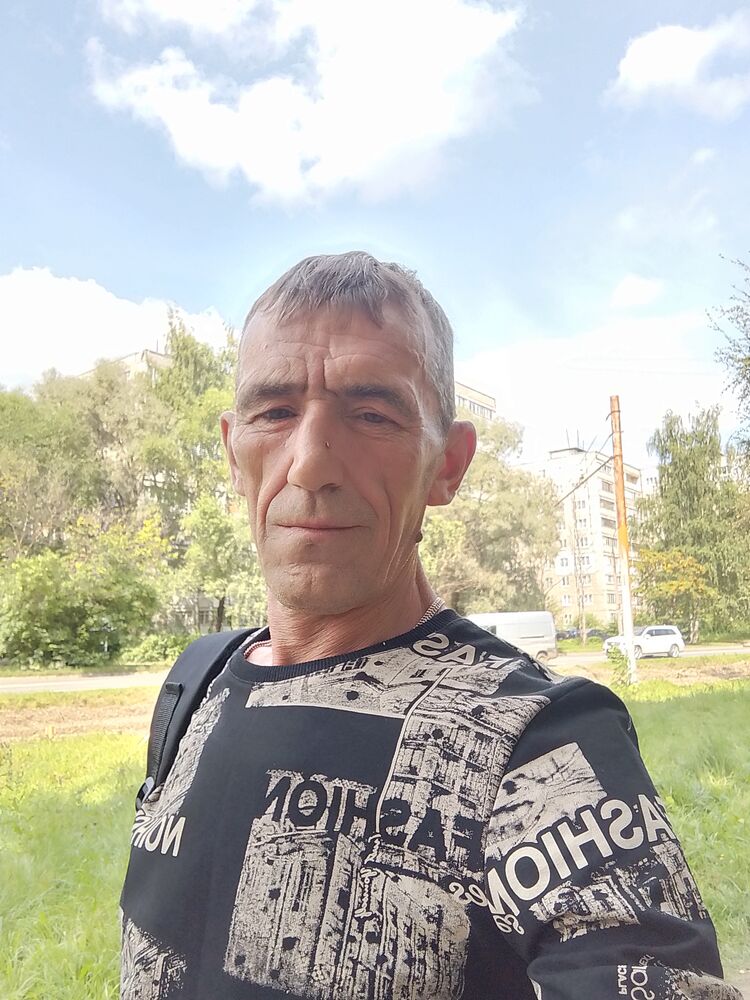  45908261  , 52 ,    