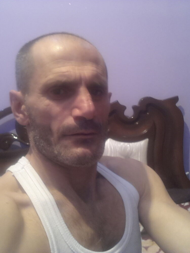  ,   Armen, 52 ,     , c 