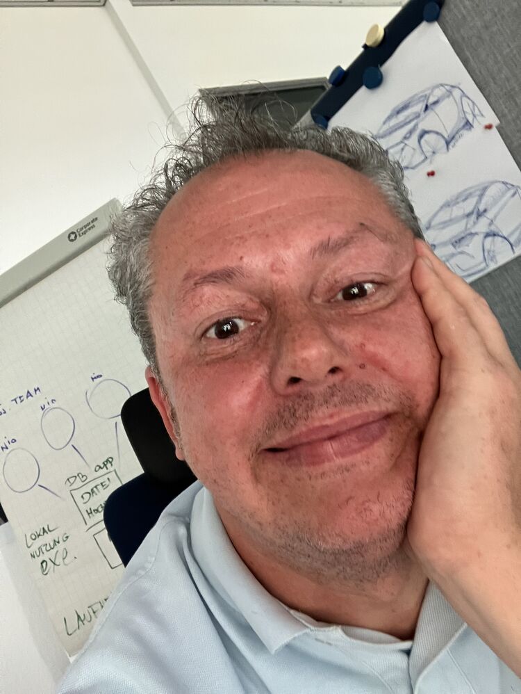  47252921  Vladi, 47 ,    Laatzen