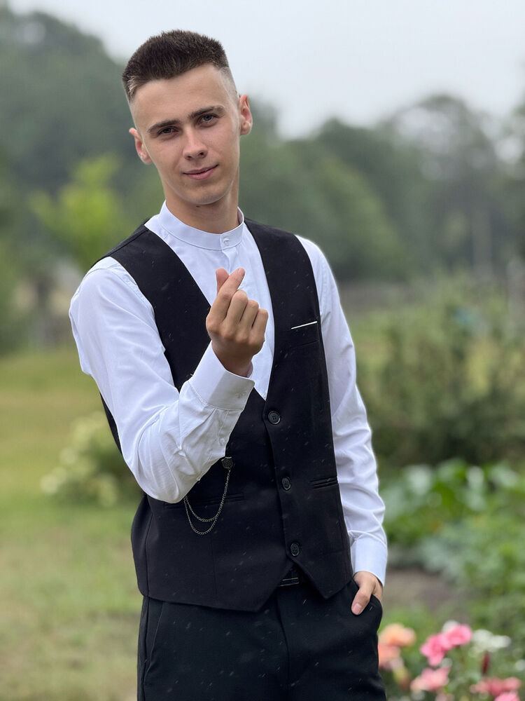  53492601  Lexa, 24 ,    