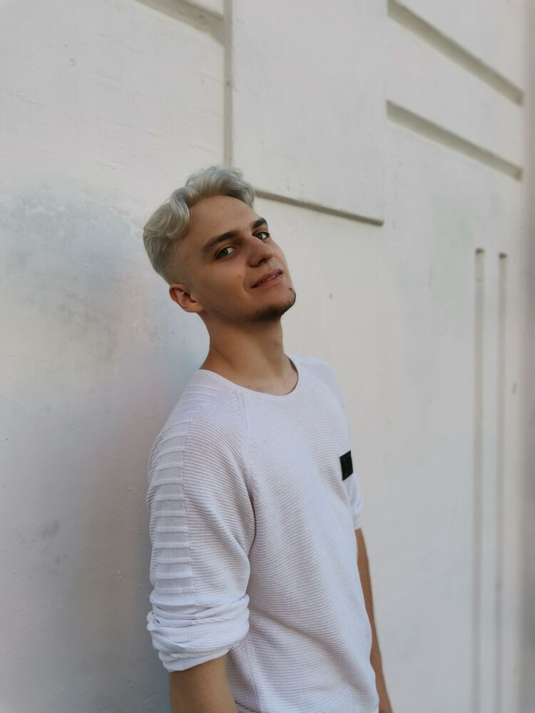  Warszawa,   Ales, 23 ,   ,   