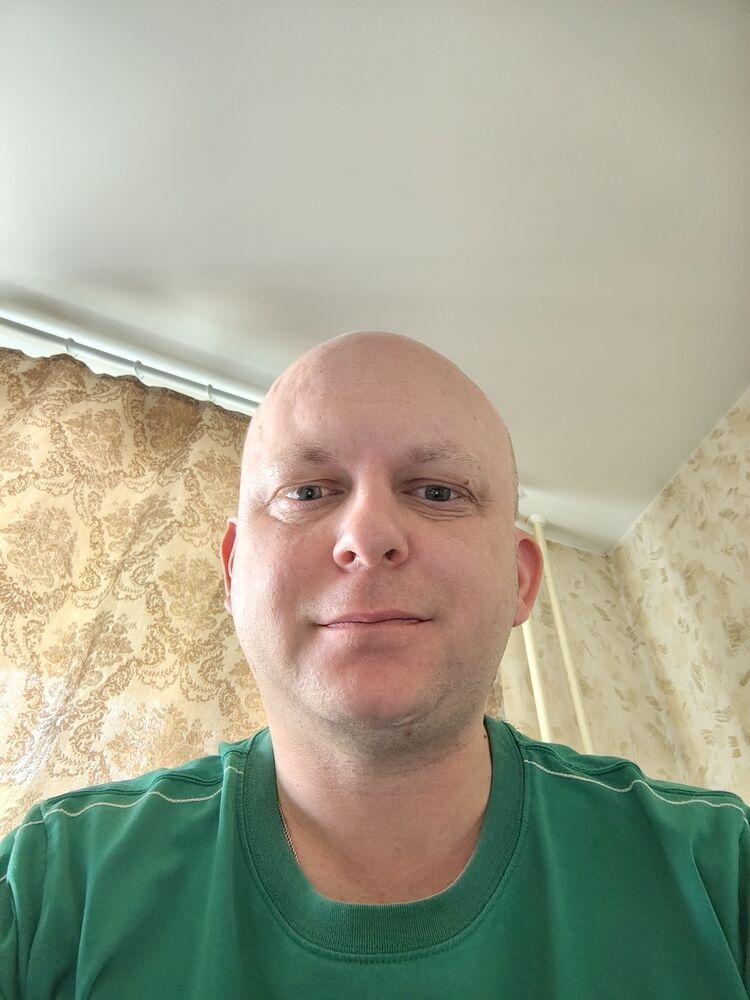  52705331  Anton, 39 ,    