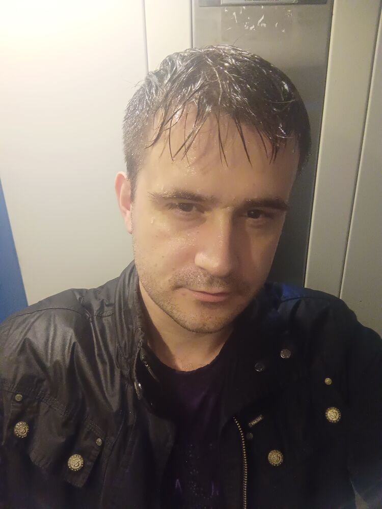  38440151  , 32 ,    