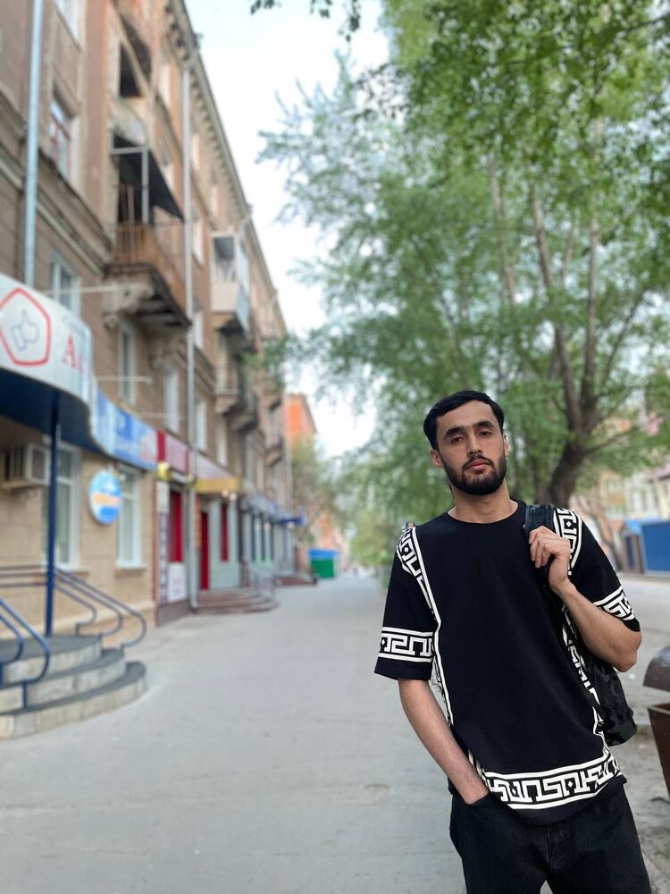  26682521  Huseyn, 28 ,    