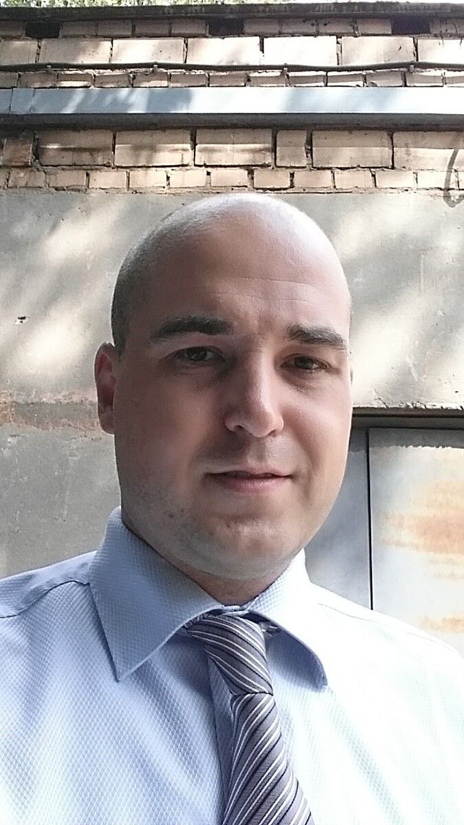  8072011  , 40 ,    Targu Jiu
