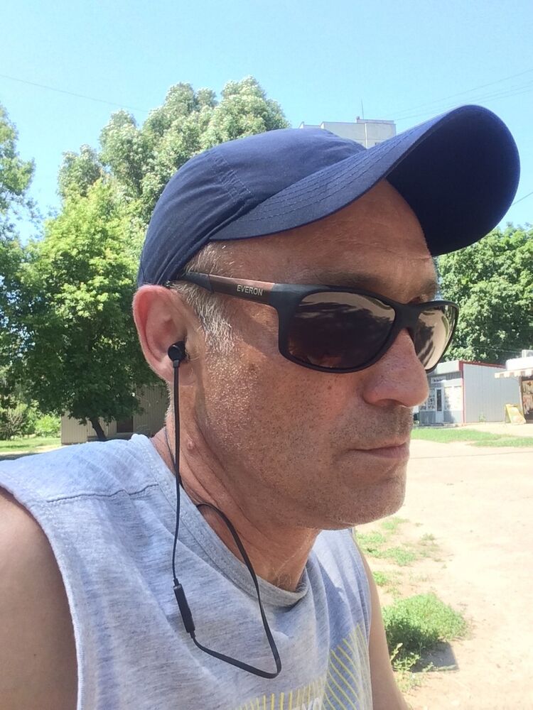  ,   Sasha, 52 ,   ,   , c 