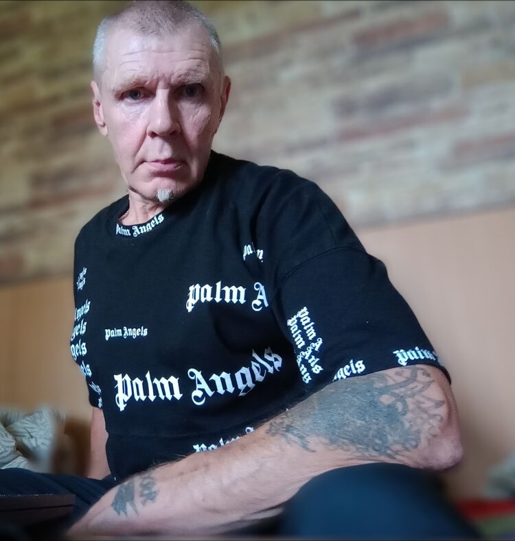  ,   Igor, 63 ,   c 