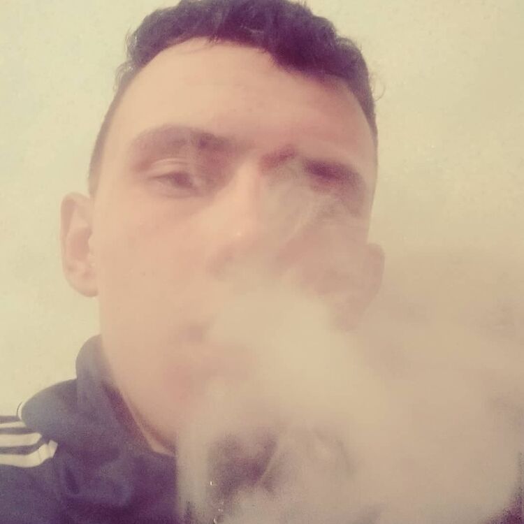  27928341  , 24 ,    
