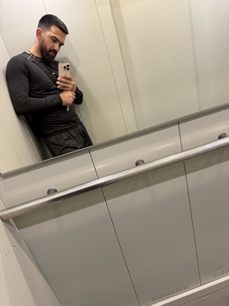  52321571  , 27 ,    