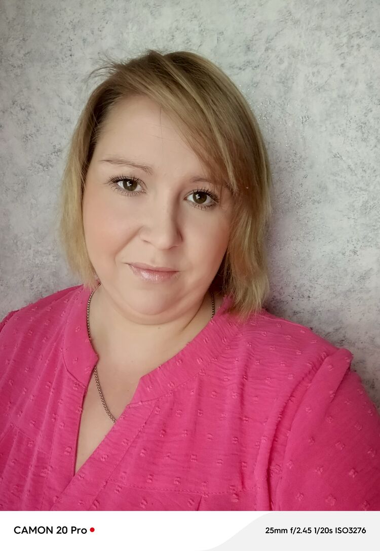  54725471  Anastasia, 33 ,    