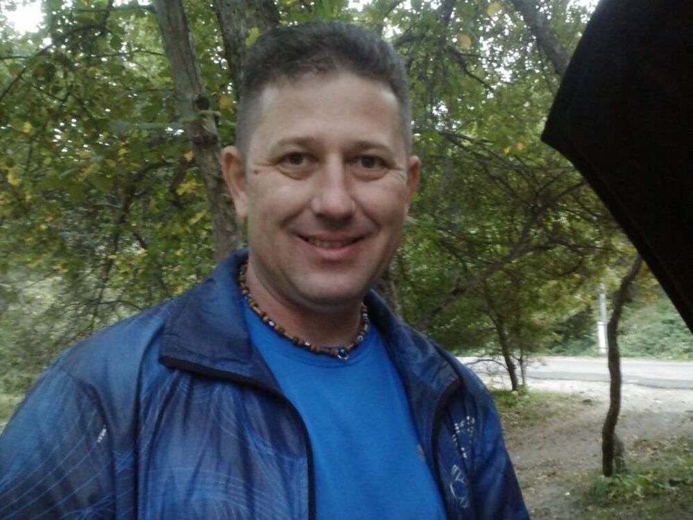 ,   Alexx, 51 ,   ,   , c , 