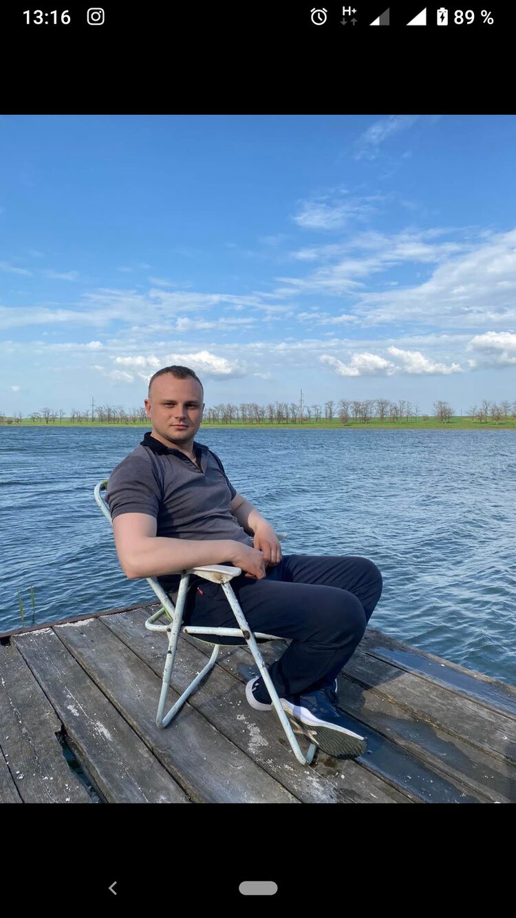  43118471  Kiril, 30 ,    