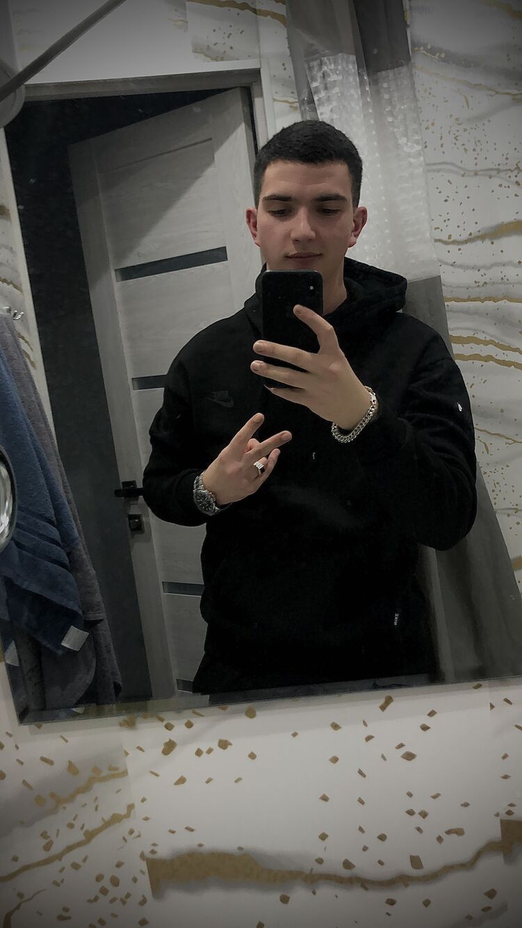  45730391  , 21 ,    