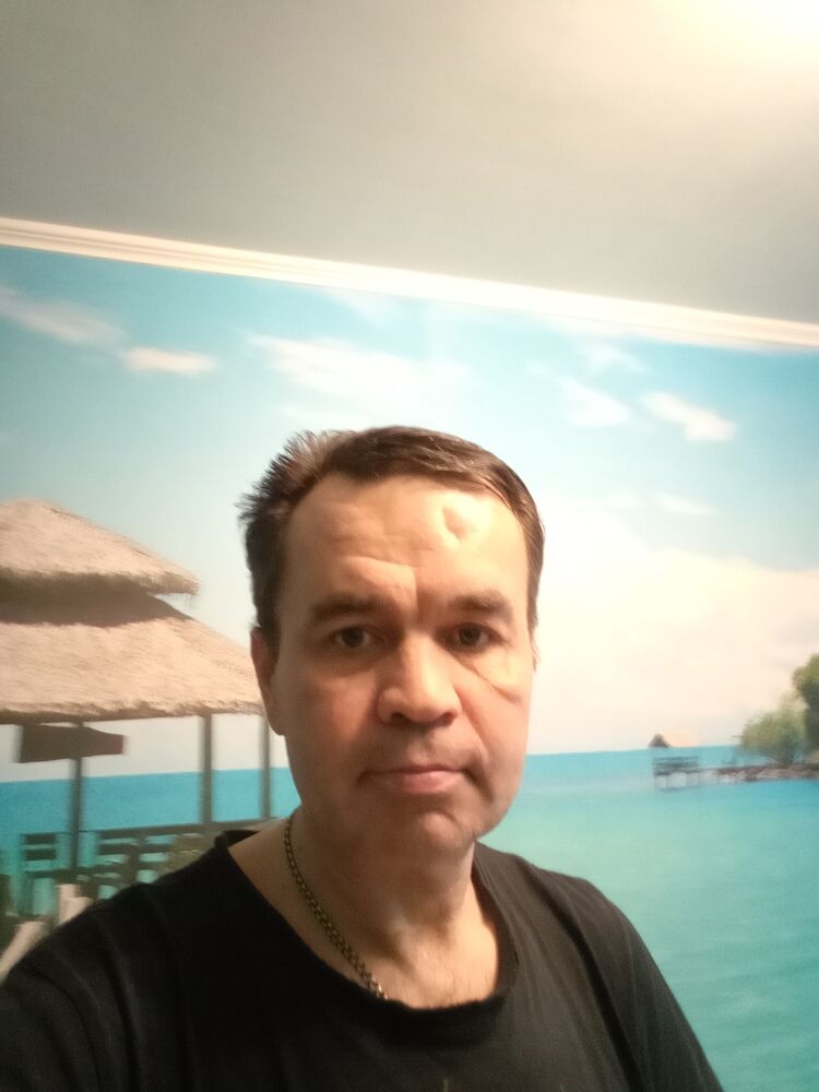  47257271  Yury, 50 ,    