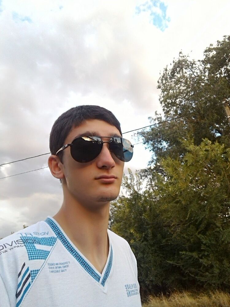  ,   Maks, 23 ,   ,   , c 