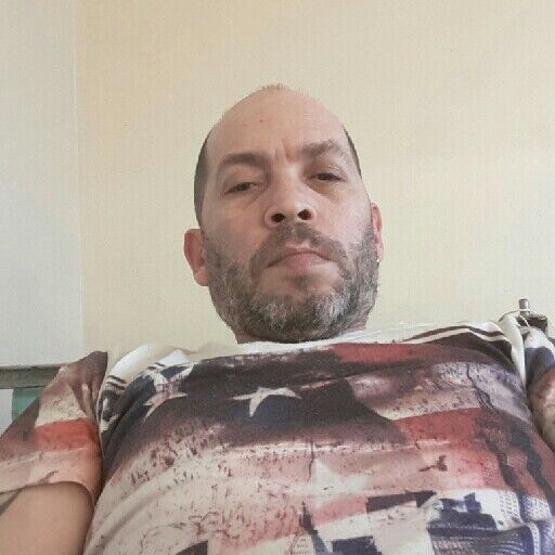  24637541  Miroslav, 49 ,    