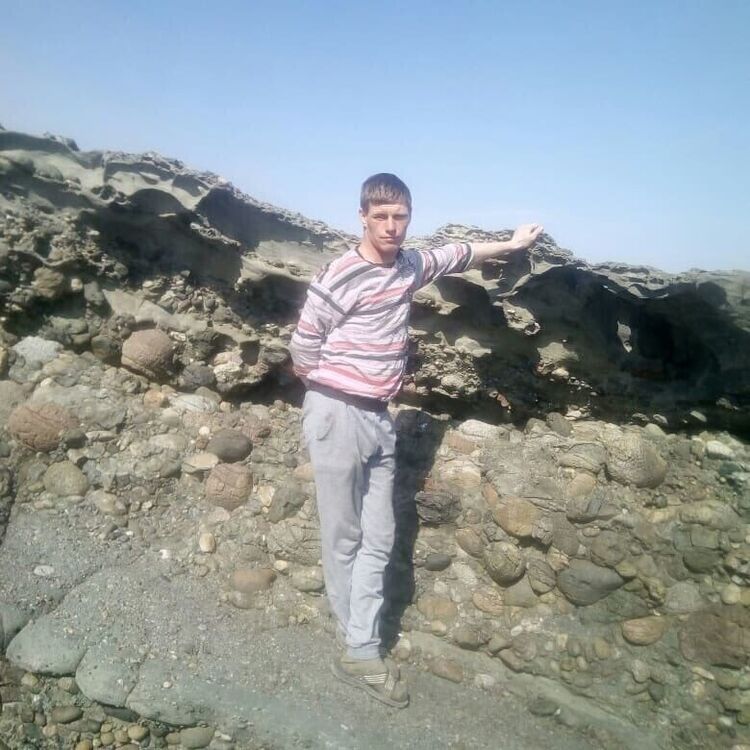  53451831  Vasily, 35 ,    