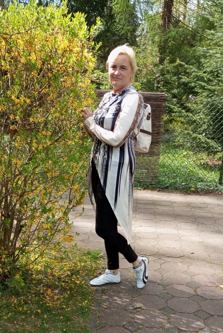  Piaseczno,   , 57 ,   c , 