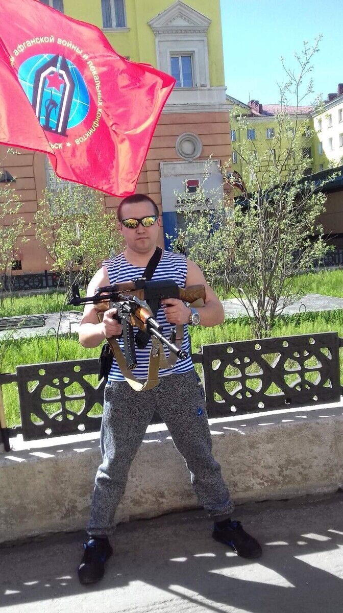  20738381  Zaman, 35 ,    