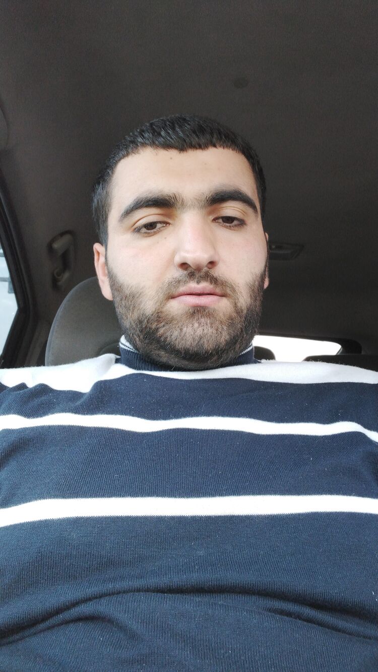  ,   Mehdi, 27 ,   ,   