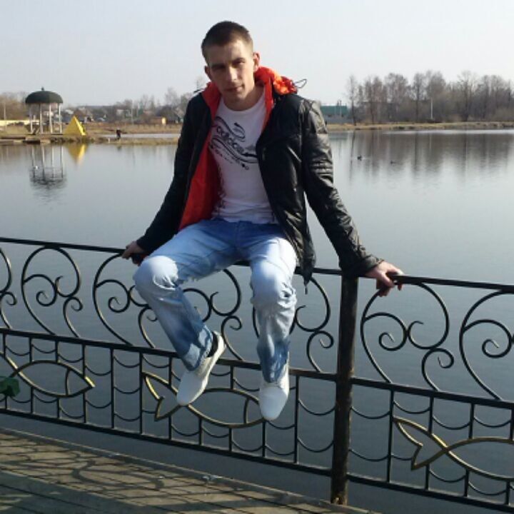  5404301  Artem26, 37 ,    