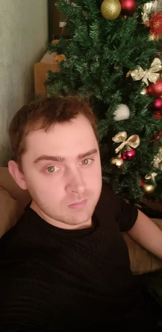  34507341  Alexander, 33 ,    