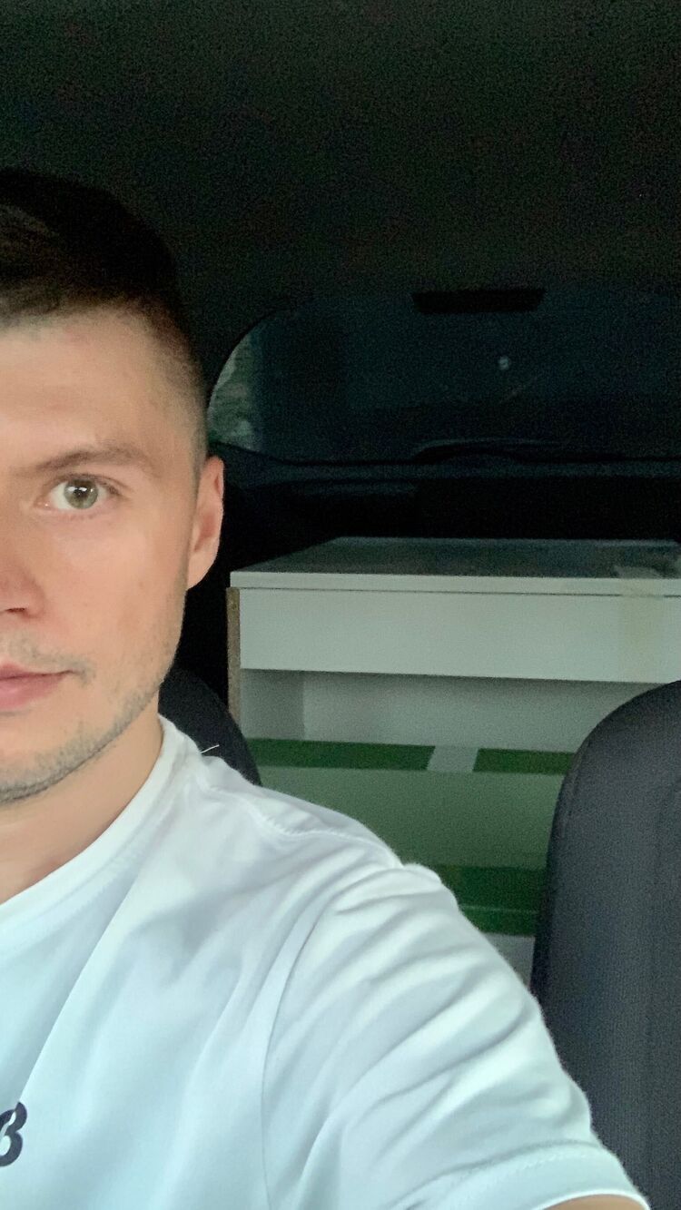  26162981  Alex, 36 ,    