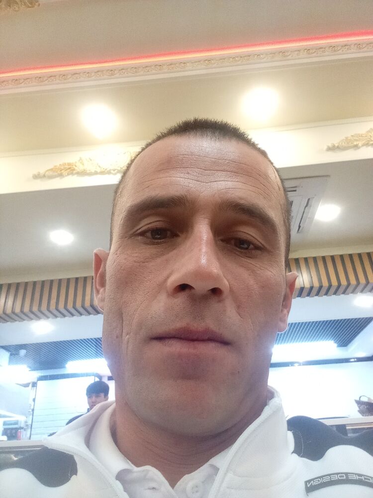  46873881  , 37 ,    