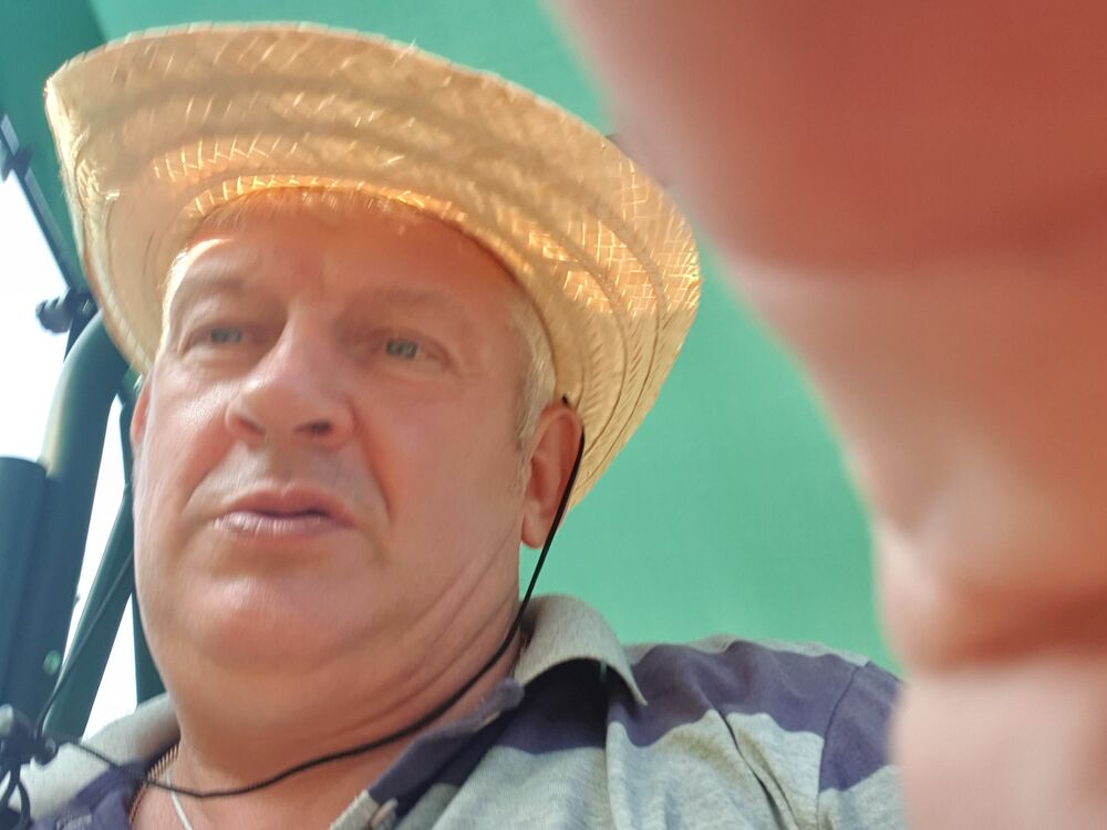  43943251  Woldemar, 56 ,    