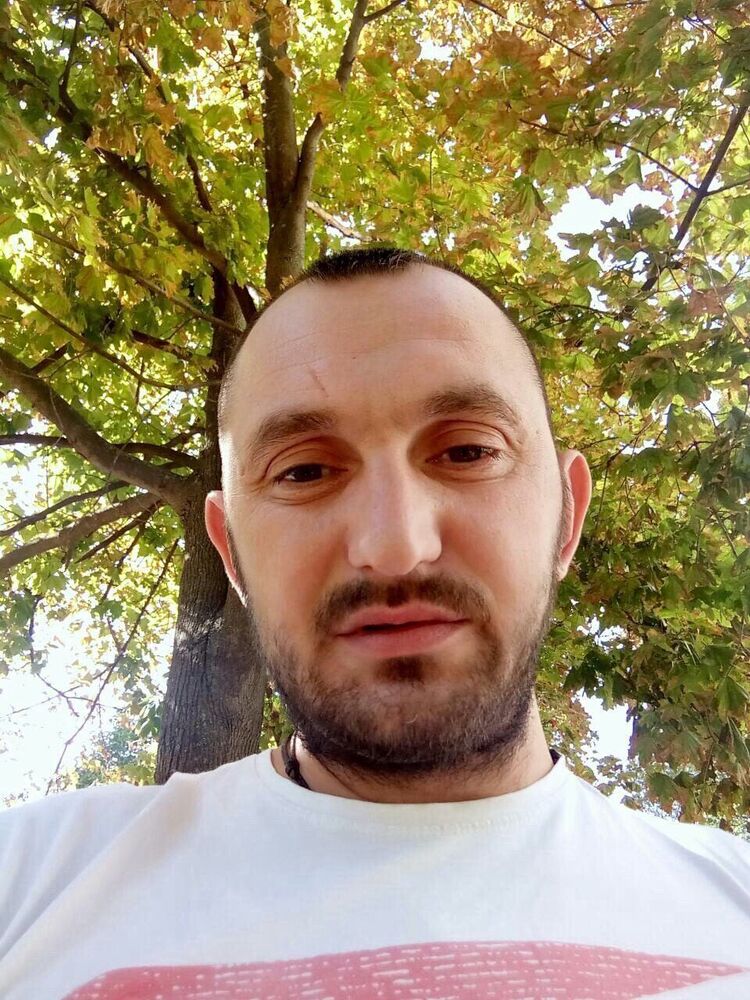  24455491  , 37 ,    