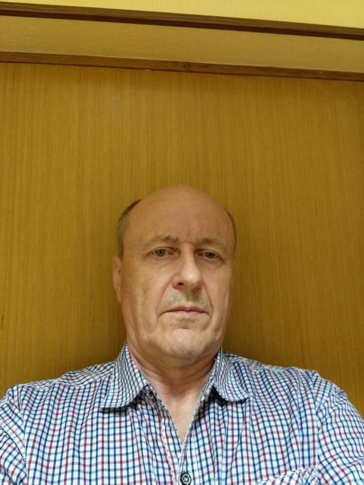  25054131  , 65 ,    