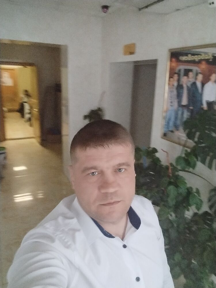  48893071  , 41 ,    