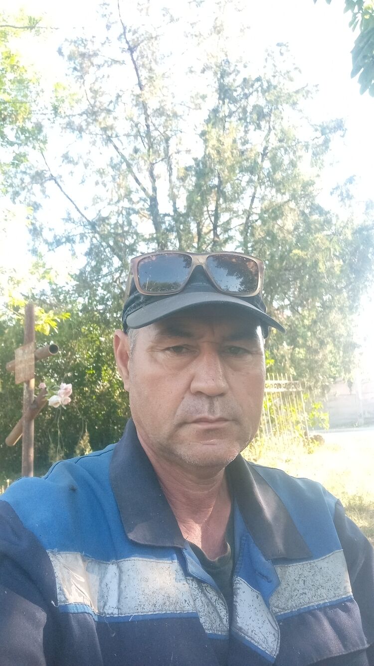  44429881  Rovshan, 53 ,    