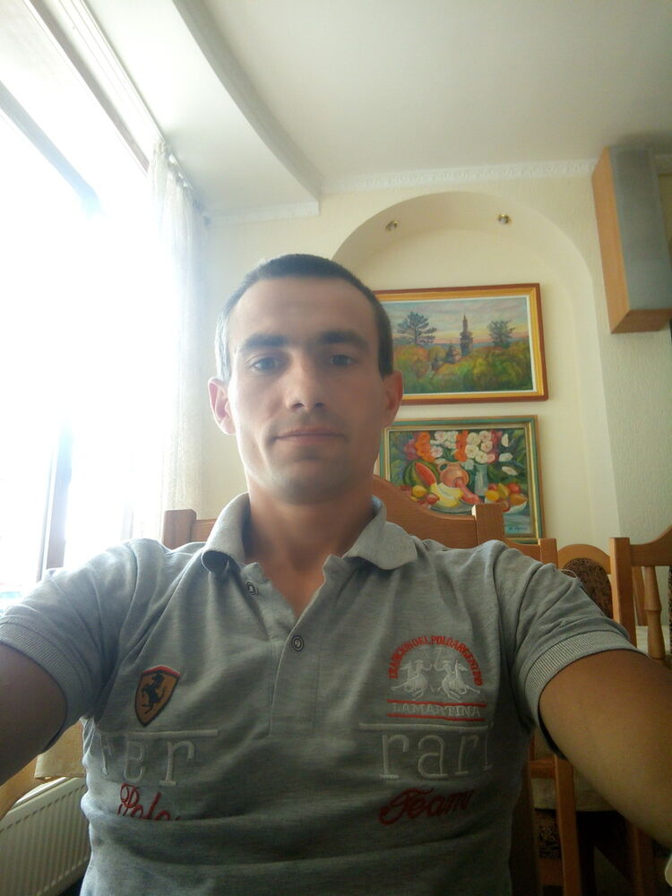  10152251  Ivan, 38 ,    