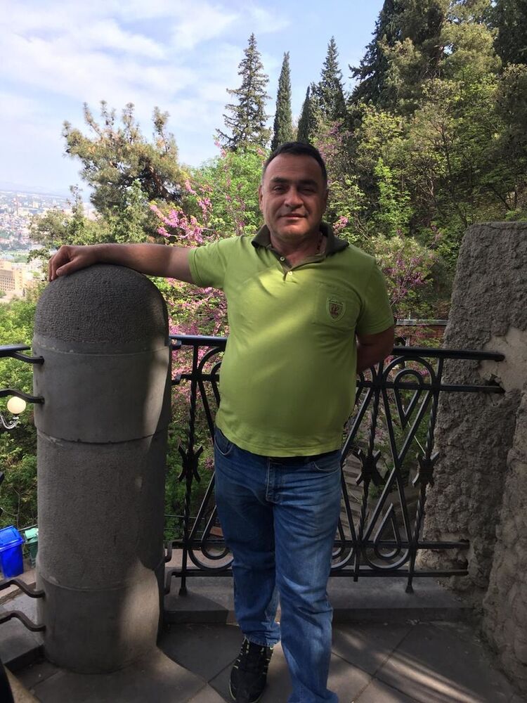  18941861  Luka, 52 ,    