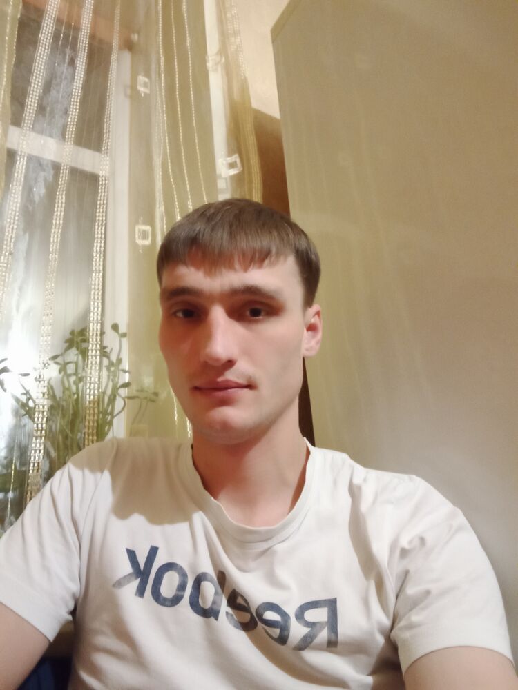  24084851  Kirill, 31 ,    