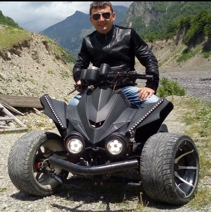  29764271  Zaur, 37 ,    