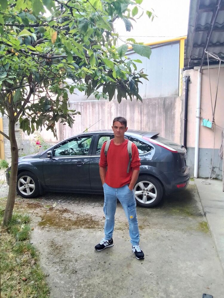  42588451  , 44 ,    