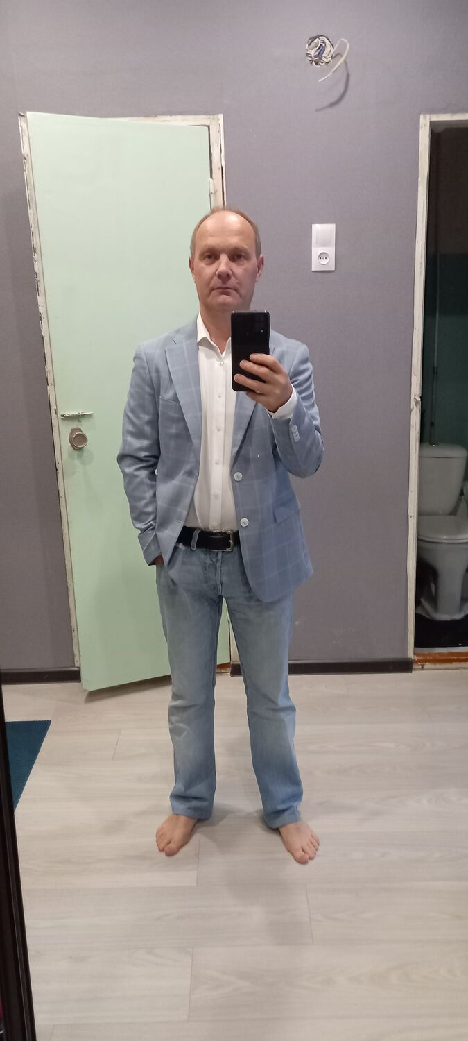  45829211  Vladislav, 45 ,    