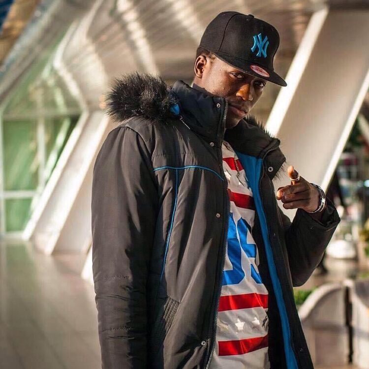  54672051  Sene, 33 ,    