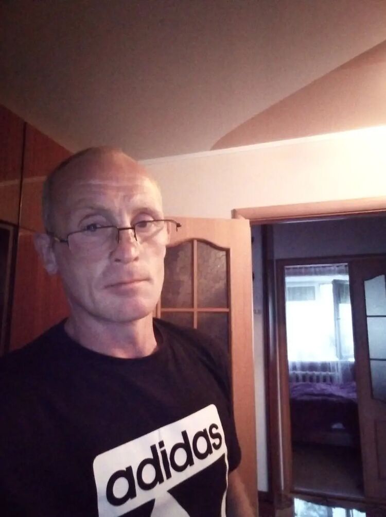  30420881  , 44 ,    