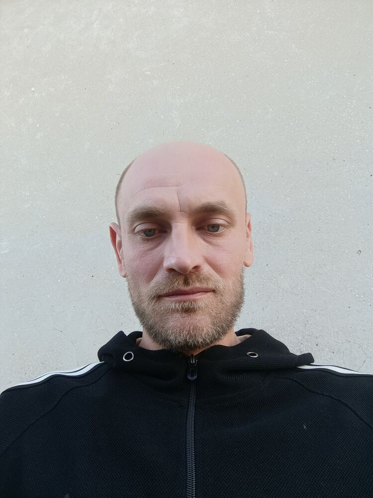  53775091  , 35 ,    -